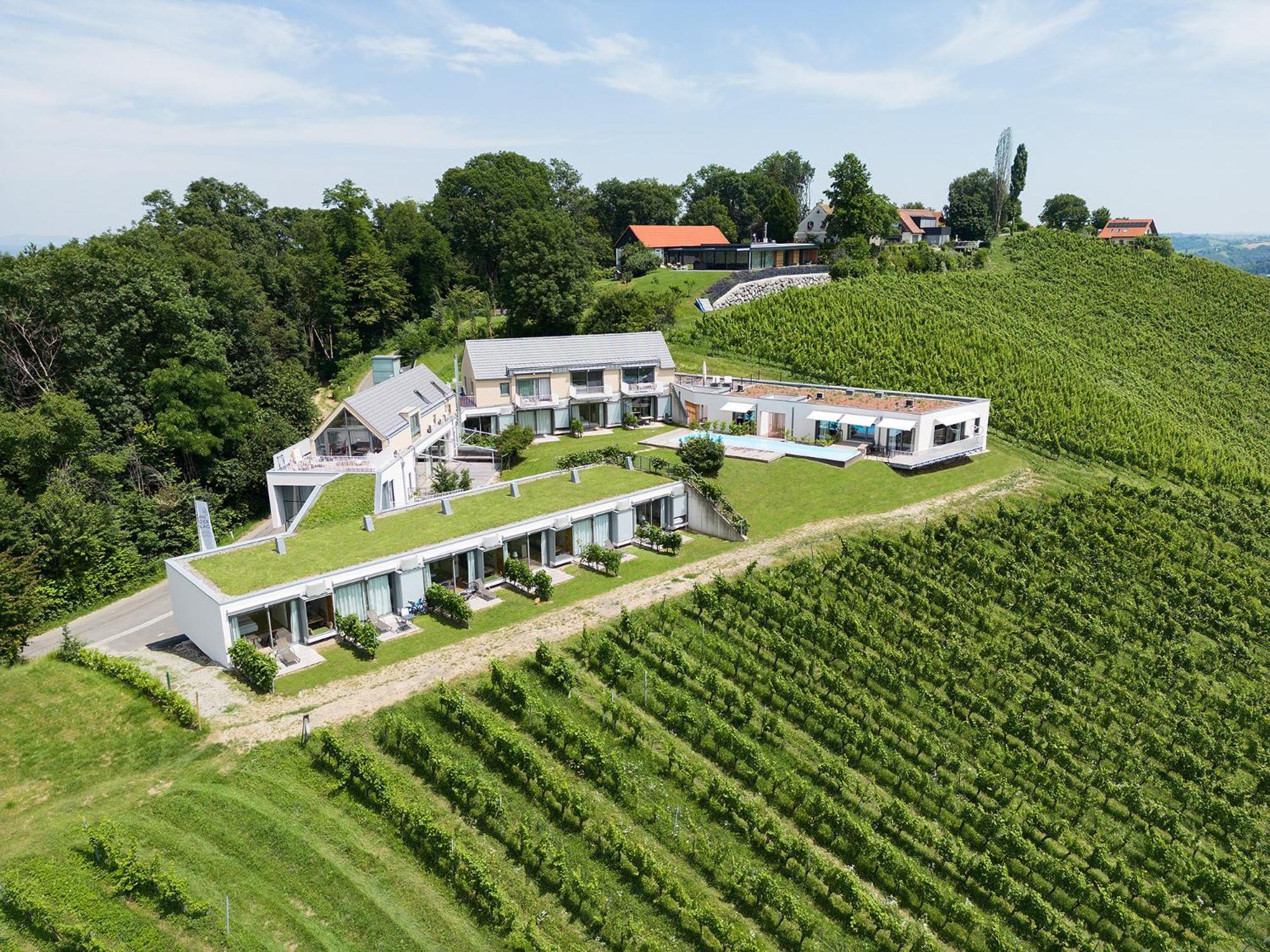 Relax Apartments Hochgrassnitzberg Spielfeld Exterior photo